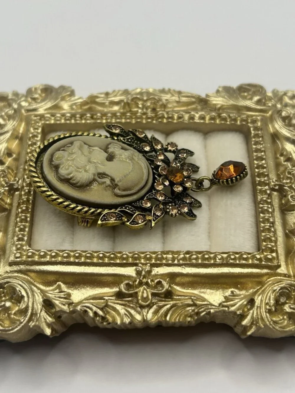 Vintage Style Cameo Brooch Gold Tone Rhinestone Dangle Costume Jewelry
